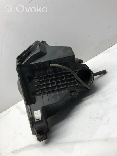 Audi A4 S4 B8 8K Boîtier de filtre à air 8K0133843D