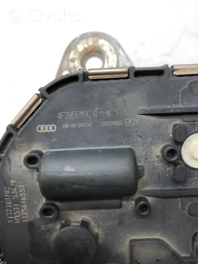 Audi A6 S6 C6 4F Mechanizm i silniczek wycieraczek szyby przedniej / czołowej 4F2955119C