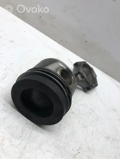 Audi A4 S4 B8 8K Piston with connecting rod 