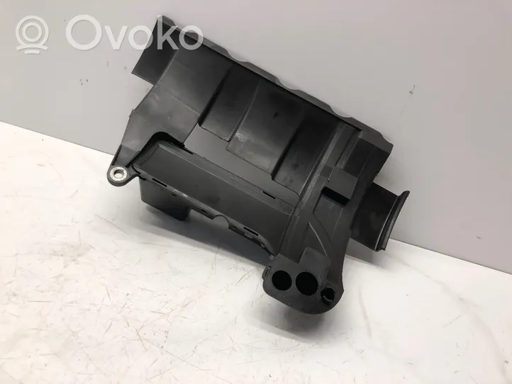 Volkswagen Golf V Kita variklio detalė 038103623