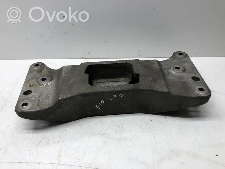 BMW 5 F10 F11 Support de boîte de vitesses 6781222