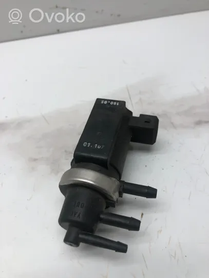 Audi A6 Allroad C5 Solenoīda vārsts 059906627