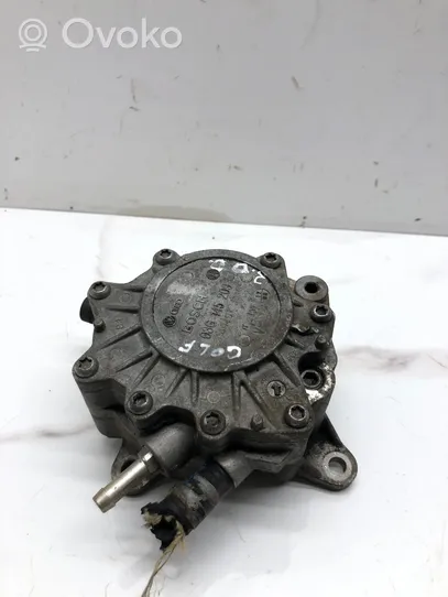 Volkswagen Golf V Vacuum pump 03G145209