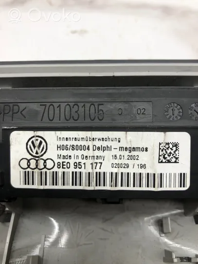 Audi A4 S4 B6 8E 8H Éclairage lumière plafonnier avant 8E0951177