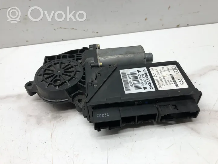 Audi A4 S4 B6 8E 8H Motorino alzacristalli della portiera anteriore 8E2959802B