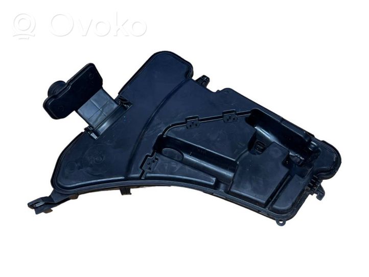 BMW 5 G30 G31 Réservoir de liquide lave-glace 7388944