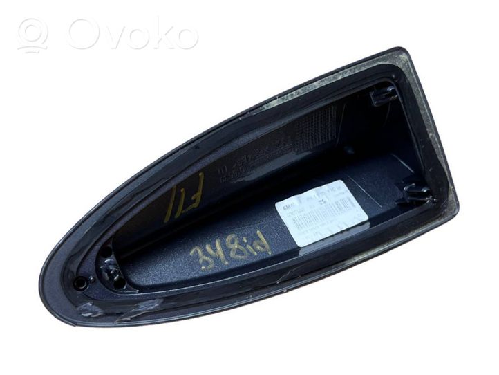 BMW 5 F10 F11 Kattoantennin (GPS) suoja 6982662