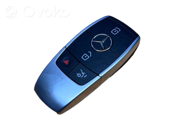 Mercedes-Benz A W177 Virta-avain/kortti A2057660700