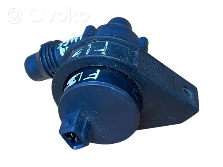 BMW X5 F15 Pompe à eau de liquide de refroidissement 64119197085