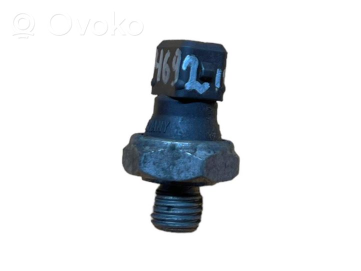 BMW 3 E90 E91 Oil pressure sensor 7568480