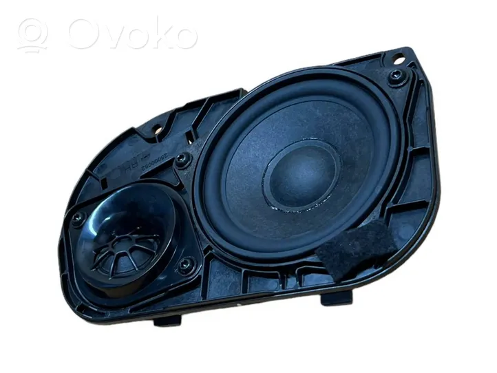 BMW 5 F10 F11 Altavoz de la puerta trasera 65139239146