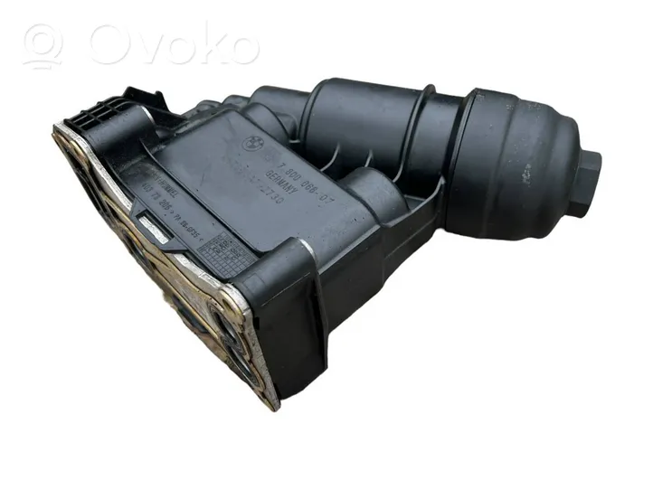 BMW 7 F01 F02 F03 F04 Supporto di montaggio del filtro dell’olio 8512435