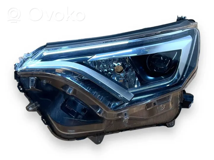 Toyota RAV 4 (XA40) Lampa przednia W3049