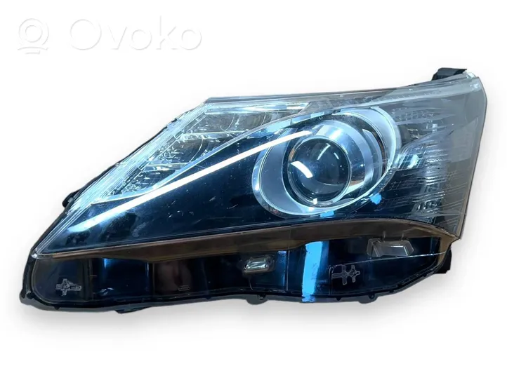 Toyota Avensis T270 Lampa przednia 1010017687