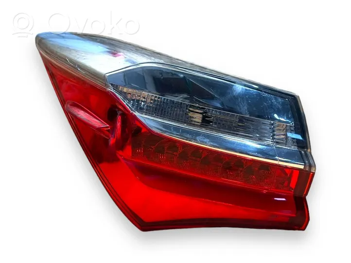 Toyota Corolla E160 E170 Lampa tylna 8156002A80