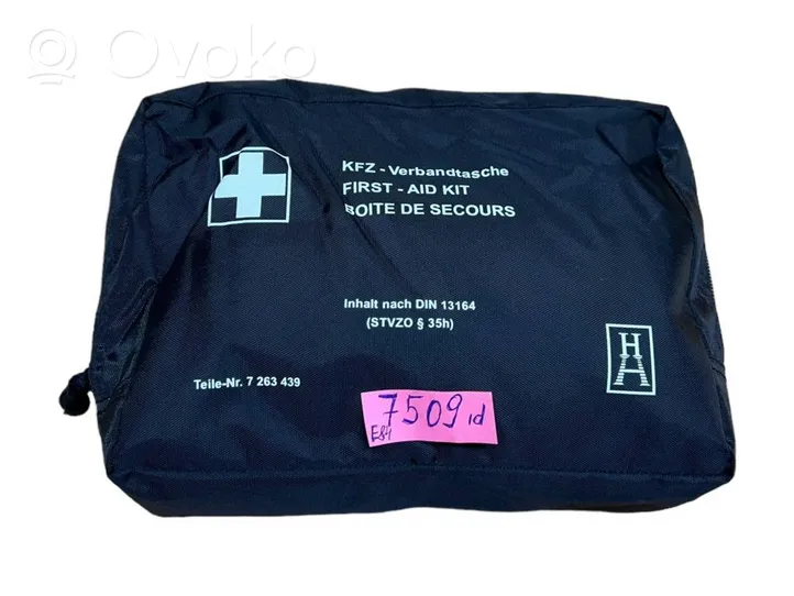 BMW X1 E84 Trousse de premiers secours 7263439