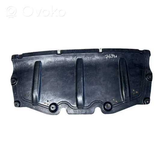 BMW 3 G20 G21 Variklio dugno apsauga 51757428176