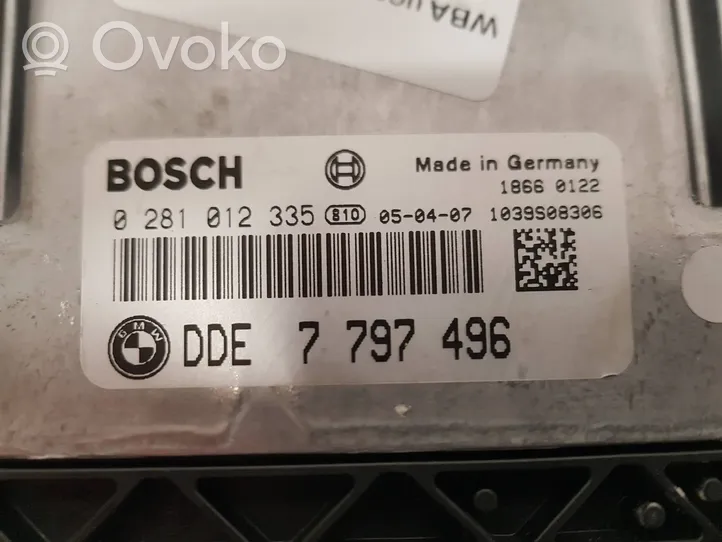 BMW 1 E81 E87 Variklio valdymo blokas 7797496