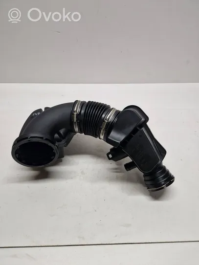 BMW 4 F36 Gran coupe Intake resonator 8601681