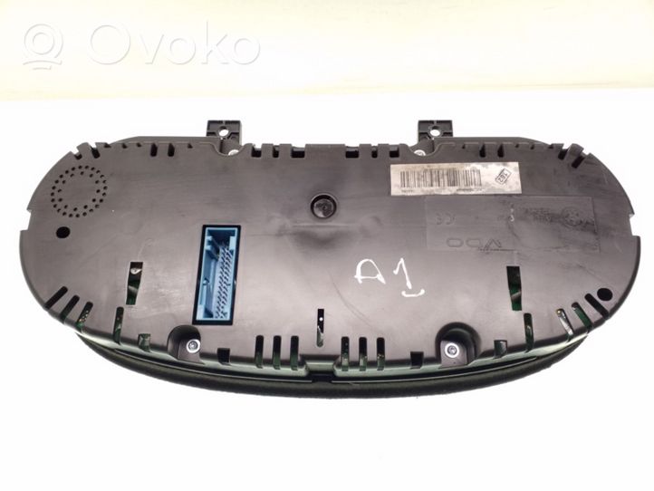 Audi A1 Speedometer (instrument cluster) 8X0920930