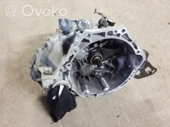 Toyota Avensis T270 Boîte de vitesses manuelle à 6 vitesses 1JB9CK