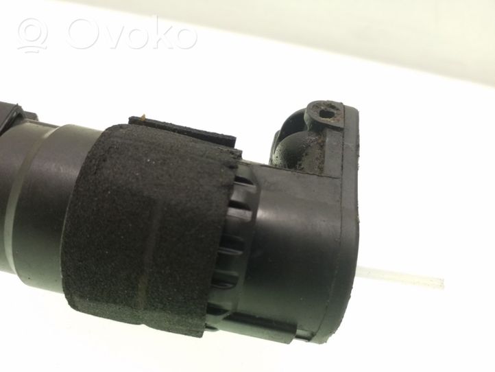 Audi A4 S4 B8 8K Pompe de lave-glace de pare-brise 8K9955647