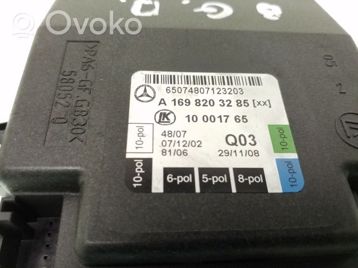 Mercedes-Benz B W245 Door control unit/module 1698203285