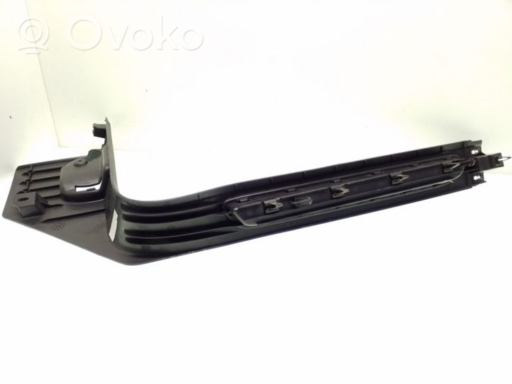 Volkswagen Touareg II Side skirt front trim 7P6863483