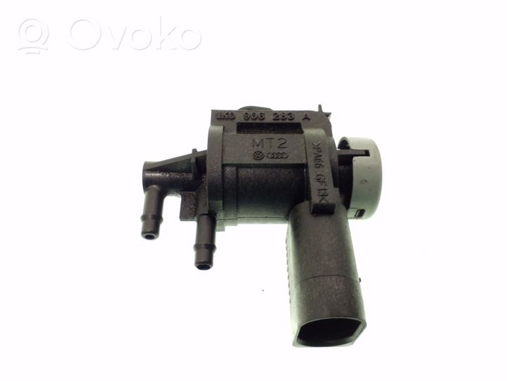 Audi Q7 4M Vacuum valve 1K0906283A