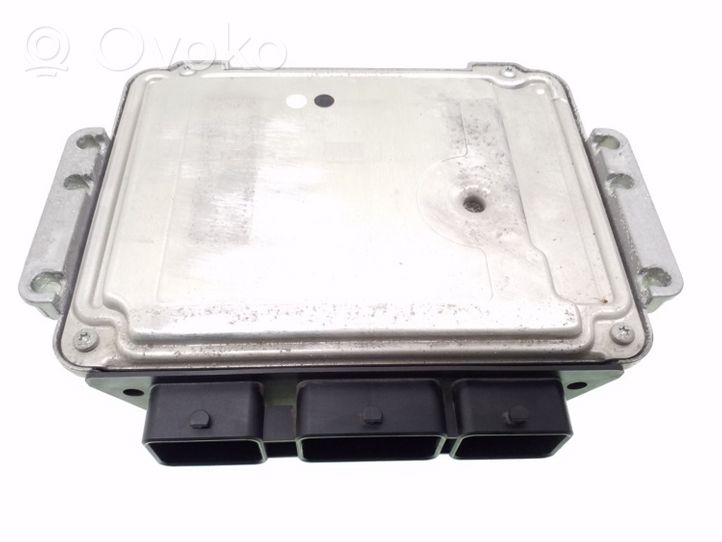 Peugeot 407 Calculateur moteur ECU 0281011633