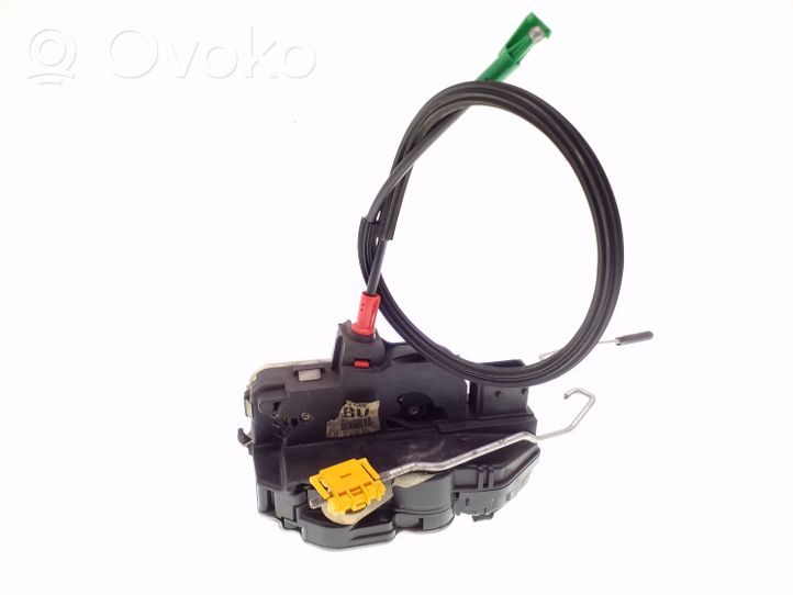 Opel Zafira C Rear door lock 13579555