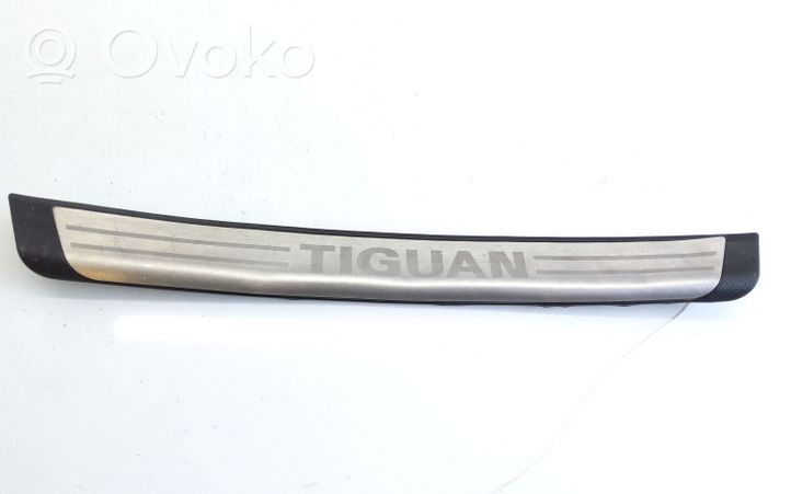 Volkswagen Tiguan Rivestimento anteriore minigonna laterale 5N0071303