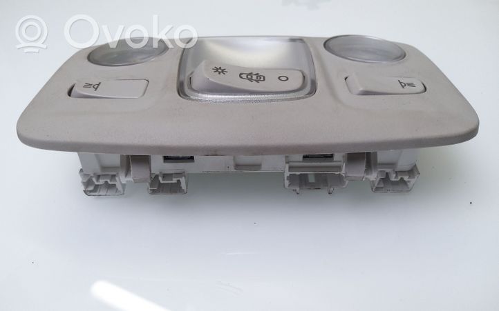 Citroen C4 II Picasso Lampka podsufitki tylna 96781444