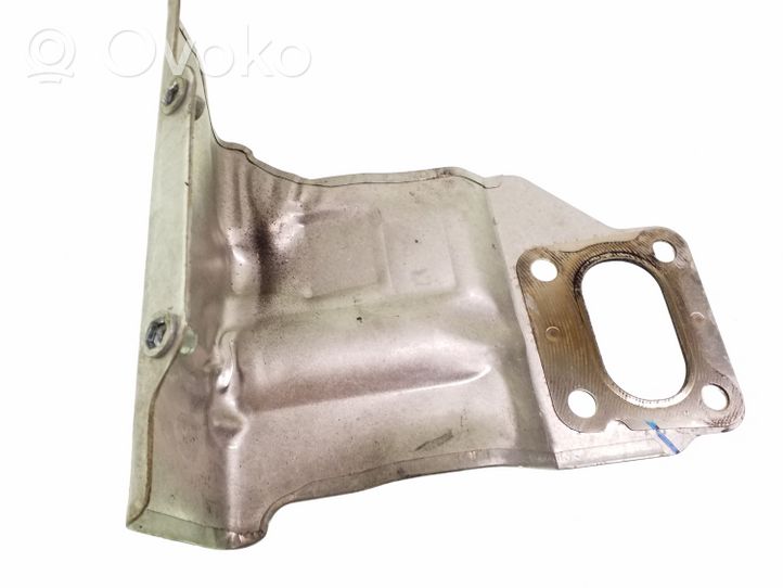 Opel Mokka X Heat shield in engine bay 12673926