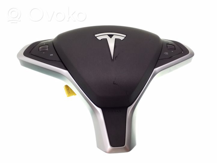 Tesla Model S Steering wheel airbag 0589P1000552