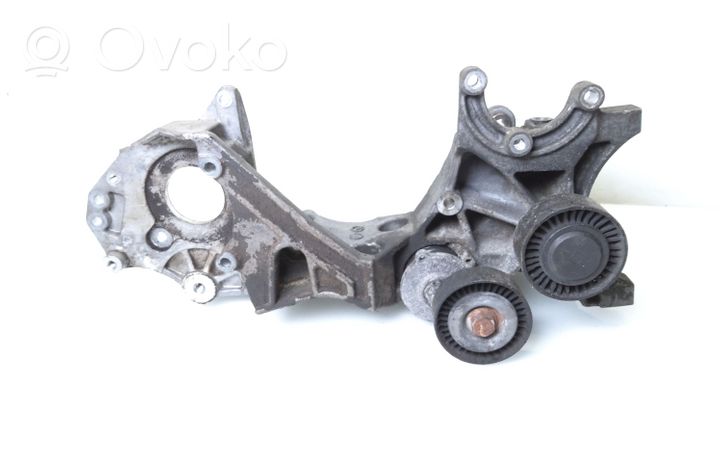 Audi A4 S4 B8 8K Support de générateur / alternateur 03L903139H