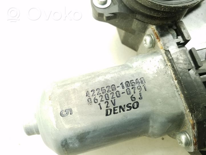 Toyota RAV 4 (XA30) Priekinis varikliukas langų pakėlėjo 42252010540