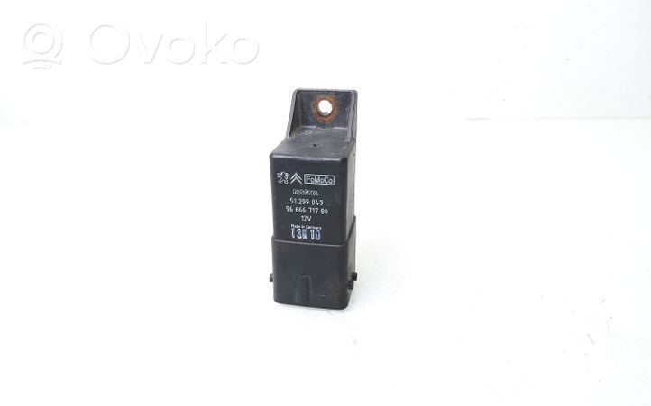 Ford C-MAX II Glow plug pre-heat relay 9666671780