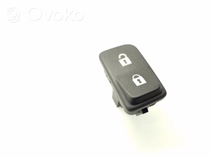 Volvo V50 Central locking switch button 30773333