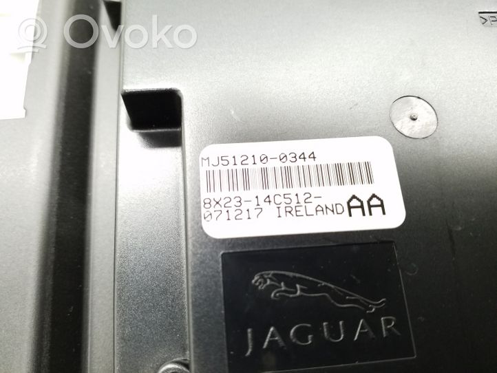 Jaguar XF Panel / Radioodtwarzacz CD/DVD/GPS 8X2314C512AA