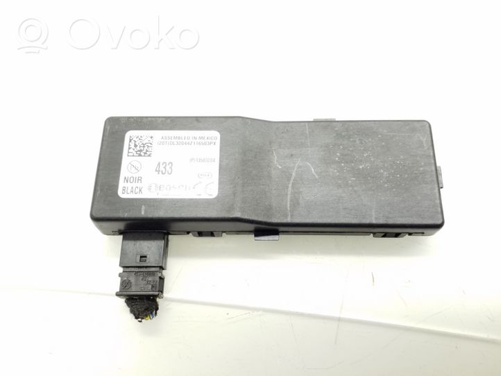 Chevrolet Cruze Door central lock control unit/module 13503204