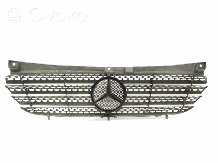 Mercedes-Benz Vito Viano W639 Maskownica / Grill / Atrapa górna chłodnicy A6398800185