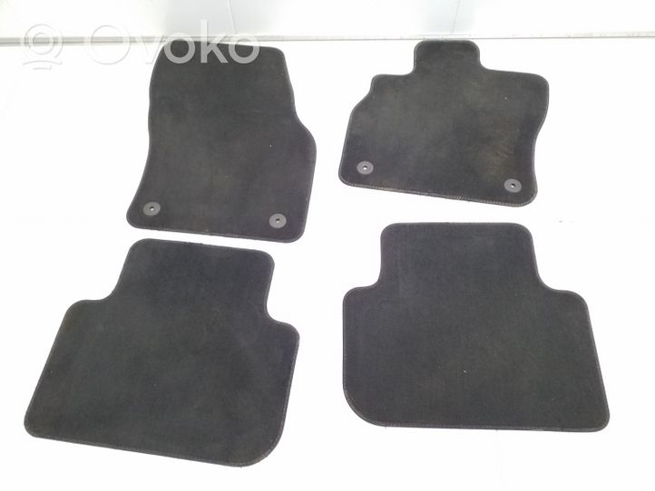 Audi Q3 F3 Set di tappetini per auto 83B863691