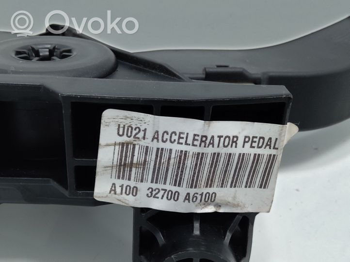 KIA Ceed Pedale dell’acceleratore A10032700A6100