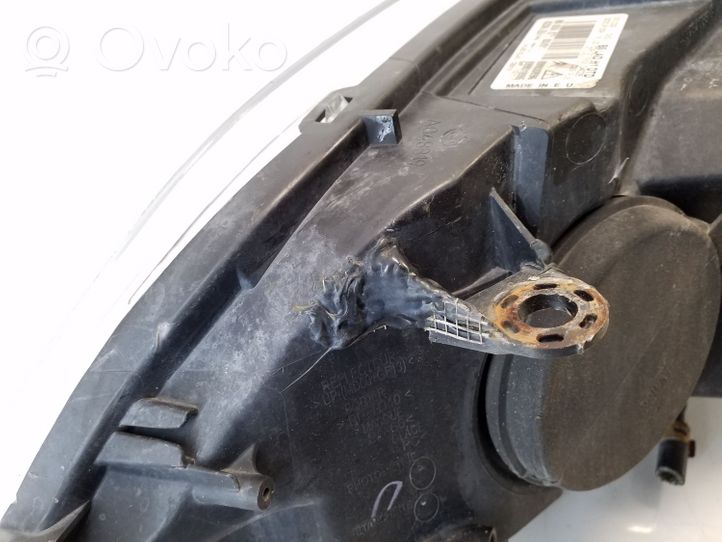 Citroen C4 II Priekinis žibintas 9680687180