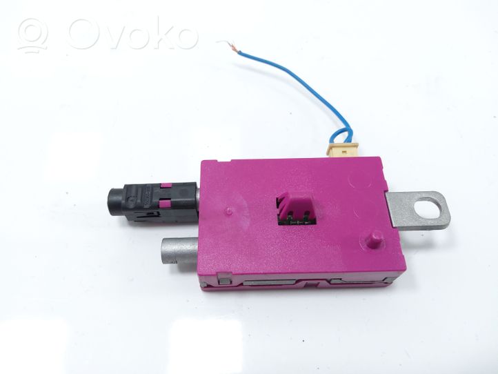 Volvo V60 Aerial antenna amplifier 7CP119G255LA