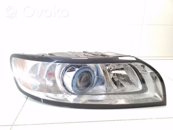 Volvo V50 Lampa przednia 32206145