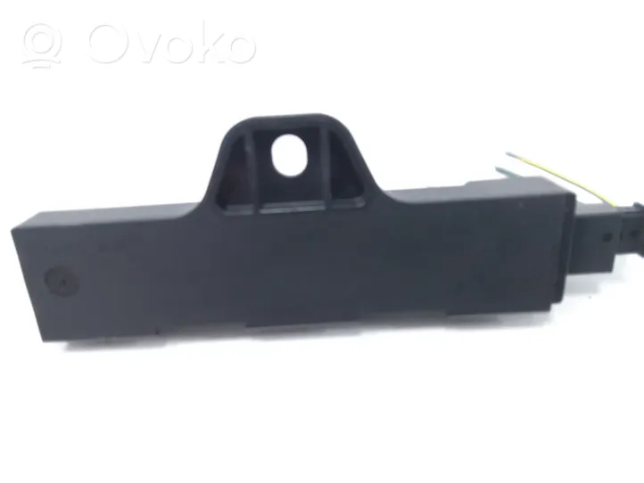 BMW 2 F45 Antena wewnętrzna 6520922083202