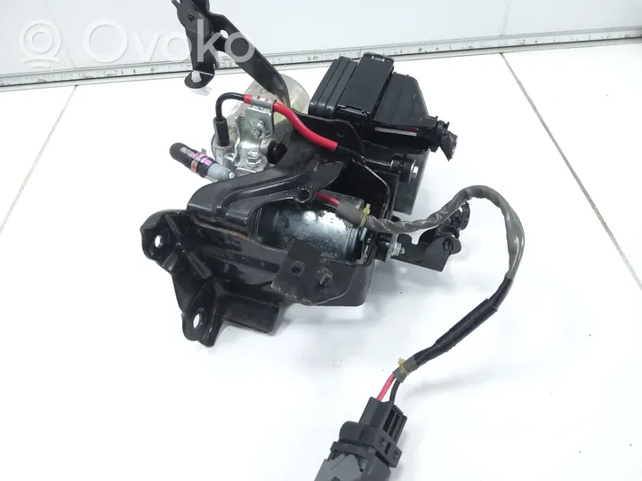 Lexus UX Pompe ABS 11304041350