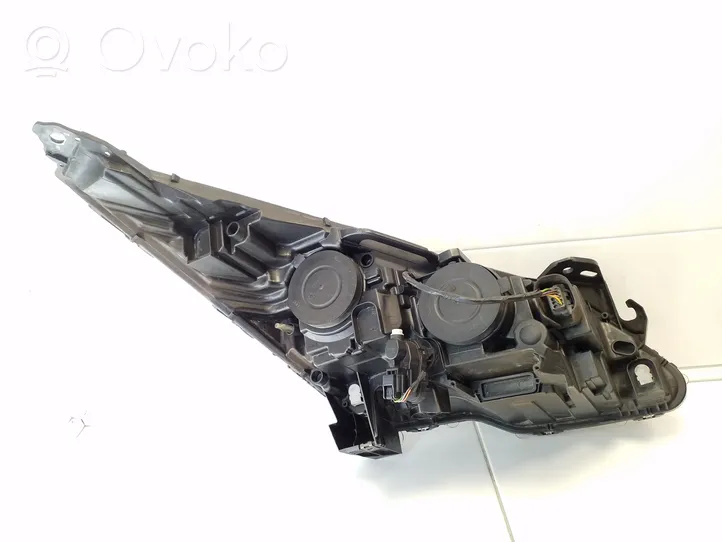 Peugeot 5008 Phare frontale 9682519180